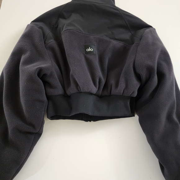 ALO Yoga Polar Fleece Cropped Wintry Mix Jacket - Picture 9 of 13